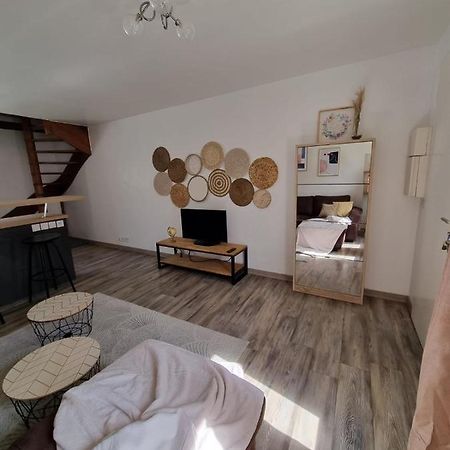Duplex 40M2 Cocooning Coeur De Ville Avec Parking Neauphle-le-Chateau Екстер'єр фото