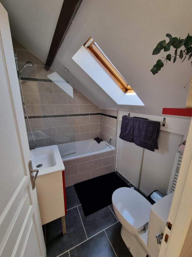 Duplex 40M2 Cocooning Coeur De Ville Avec Parking Neauphle-le-Chateau Екстер'єр фото